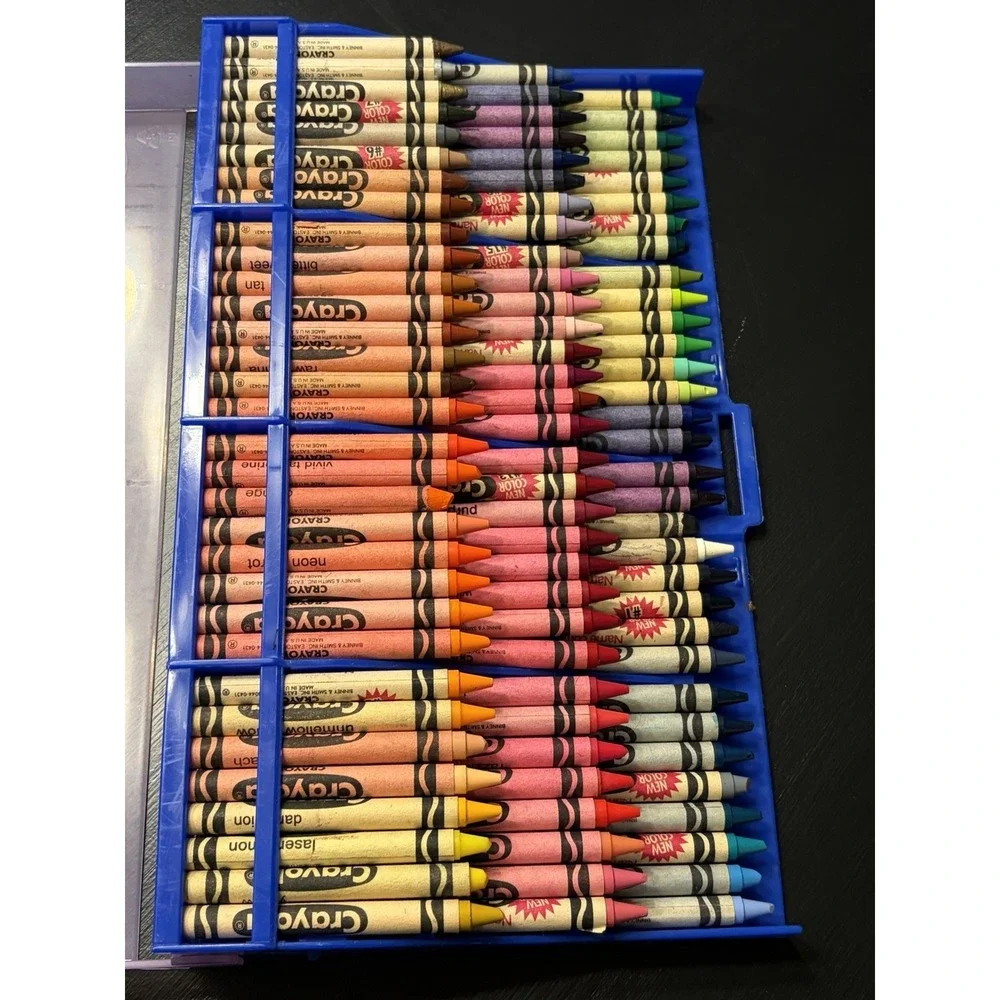 Vtg Crayola 96 Crayon Carrying Case Binney Smith Dandelion w/ Crayon Sharpener